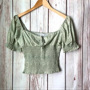 SAGE The label Women Green Ivory Puff Short Sleeve Crop Top Small